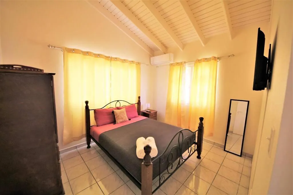 Palm Beach Cunucu Villa